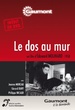 Le dos au mur 