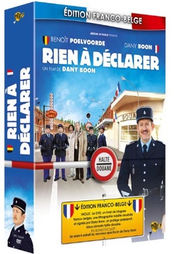 Pochette du DVD Rien à déclarer - Edition collector limitée (Inclus livret de blague, protège passeport, lithographie et 2 magnets) 