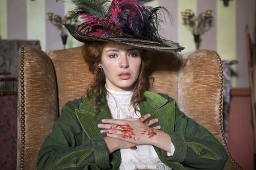 Louise Bourgoin 