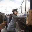 Louise Bourgoin en gare
