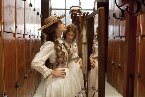 Louise Bourgoin 