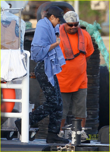 rihanna battleship tournage