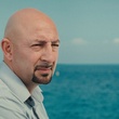 Kad Merad devant la mer