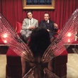 james mcavoy et michael fassbender dans une chambre