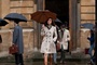 rose-byrne-parapluie-jpg