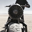 paul-bettany-a-moto-jpg