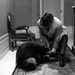 Lino Ventura découvre le cadavre