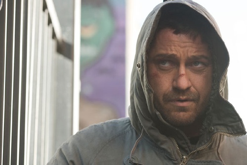 gerard butler se cachant