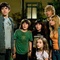 ashley tisdale a droite - Les Zintrus 