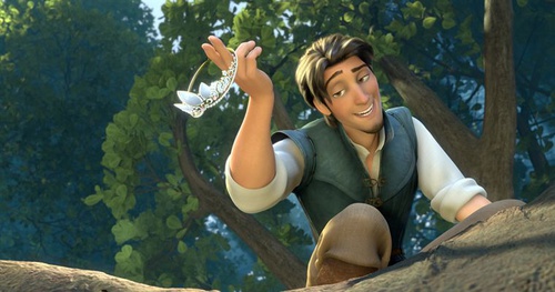 flynn d tenant une couronne   raiponce