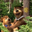 Yogi dans la forêt