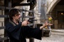 robert-downey-jr-s-entraine-avec-une-arme-sherlock-holmes-2-jeu-d-ombres-jpg
