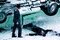 colin firth regardant un mort