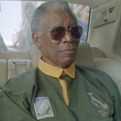 morgan freeman dans sa voiture