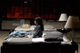 zooey deschanel dans une chambre sp  ciale
