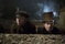 simon-pegg-andy-serkis-dans-une-tombe-jpg