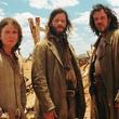 guy pearce et danny huston au centre et a droite