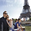 les h  ros a  paris