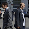 gilles lellouche a gauche