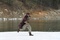 Jim Sturgess marche sur la neige