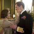 Helena Bonham Carter caresse le visage de Colin Firth