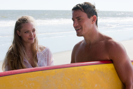 Couple sur la plage Cher John