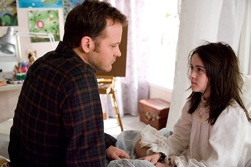 peter sarsgaard  isabelle fuhrman