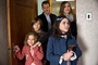 peter sarsgaard vera farmiga et isabelle fuhrman devant