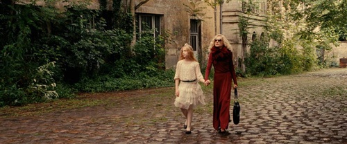 anamaria-vartolomei-isabelle-huppert-jpg