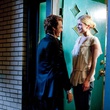James Franco et Clémence Poésy devant la porte