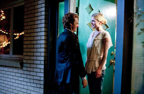 James Franco et Clémence Poésy devant la porte