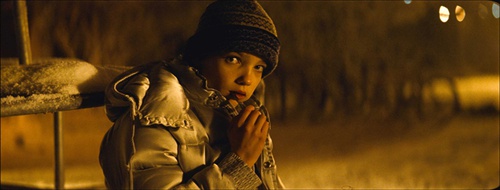 kodi smit mcphee dans laisse moi entrer