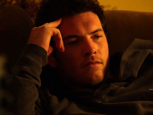 sam-worthington-dans-killing-fields-jpg