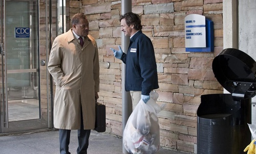 laurence-fishburne-et-john-hawkes-jpg