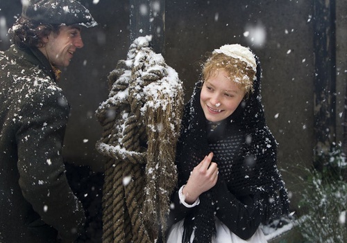 aaron-johnson-mia-wasikowska-jpg