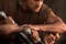 henry-cavill-lors-d-une-execution-jpg