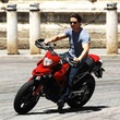 tom cruise a moto