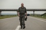 ralph-fiennes-marche-jpg