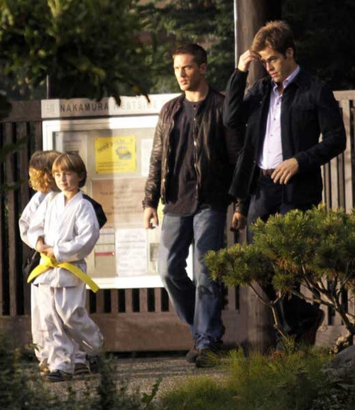 photo-de-tournage-t-hardy-et-c-pine-jpg