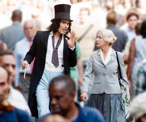 russell-chapeau-jpg
