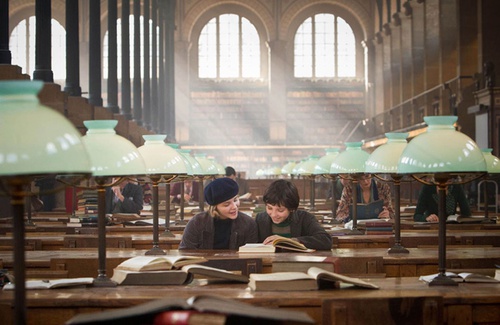 chloe-moretz-et-asa-butterfield-dans-hugo-cabret-de-scorsese-jpg