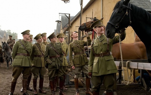 cavaliers-dans-cheval-de-guerre-jpg