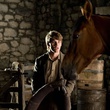 jeremy-irvine-et-le-cheval-jpg