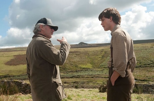 steven-spielberg-et-jeremy-irvine-jpg