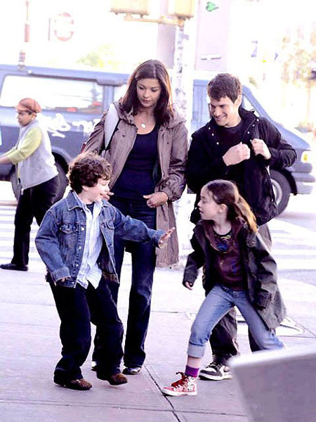 catherine zeta jones justin bartha andrew cherry kelly gould