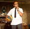 Eric Judor et un ballon de basket - Halal police d'Etat 