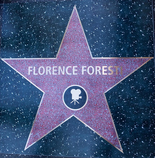 florence-foresti-sur-hollywood-boulevard-jpg