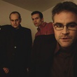 la famille de vampire devant un cadavre