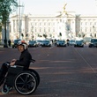 rowan-atkinson-en-fauteuil-jpg