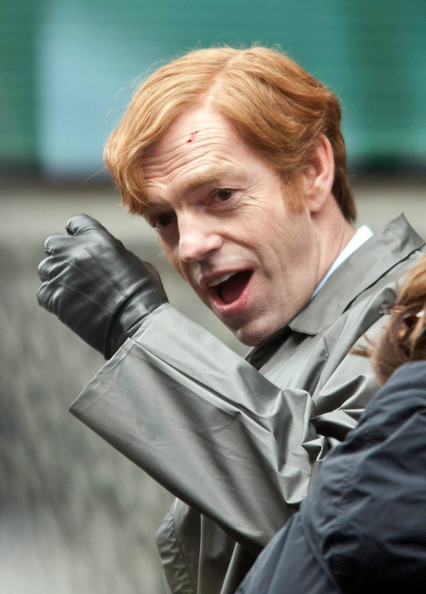 hugo-weaving-roux-jpg